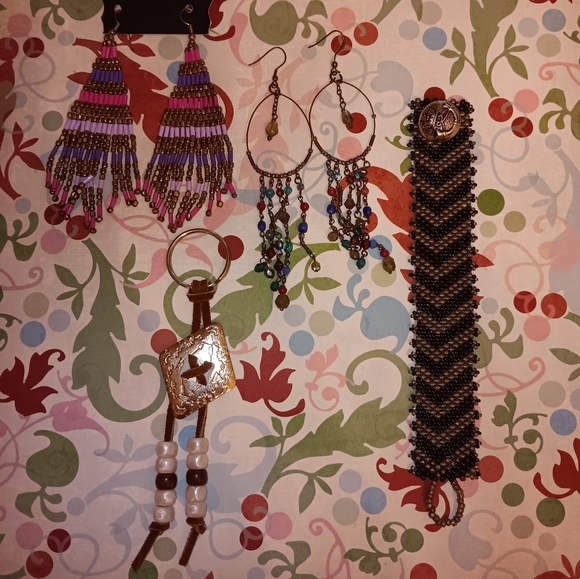 💕5 for 25$ SET OF 4 BOHO SOUTHWESTERN BOHEMIAN COLORFUL BEADED JEWELRY - Picture 9 of 16